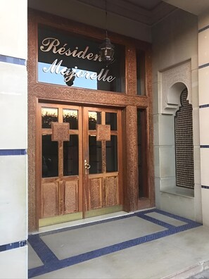 Exterior detail - Luxury Riad with Terrace and Green Wall 300m from Jardin Majorelle (Marrakesh)