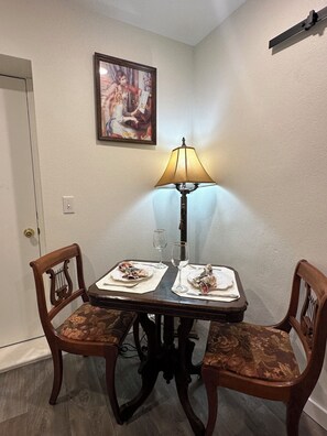 تناول الطعام