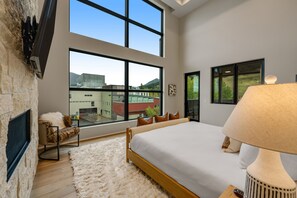 4 bedrooms, free WiFi, bed sheets
