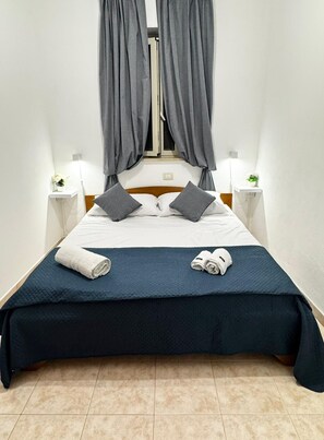 6 bedrooms, WiFi, bed sheets
