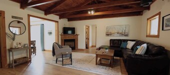 Hare Hideaway with Fireplace