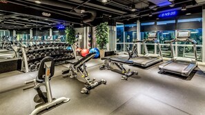 Fitness facility - Canal Walk District Apartments by Landing (Indianapolis)