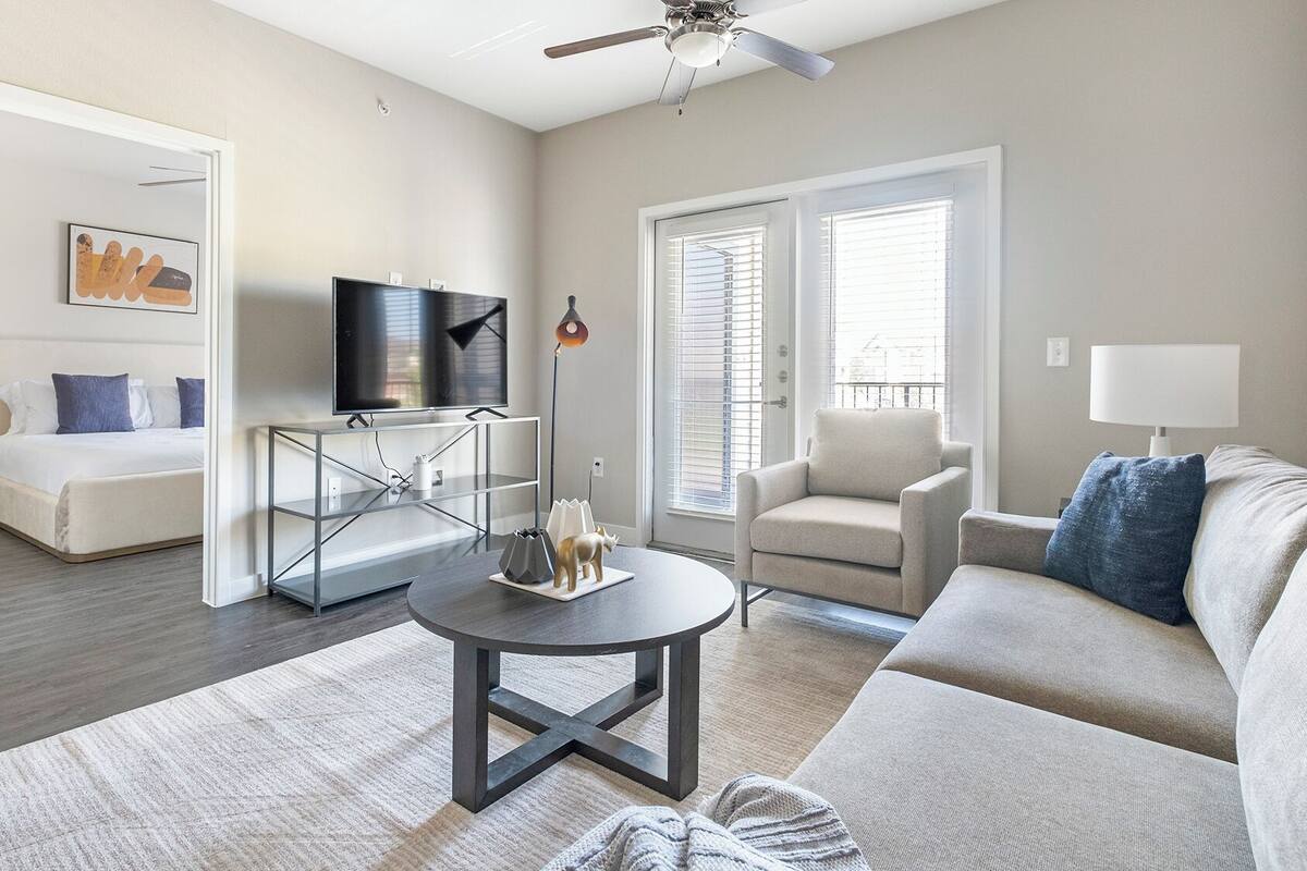 公寓, 1 间卧室 | 起居区 | 电视