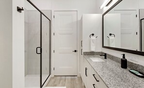 Apartment, 2 Bedrooms (QueenBed) | Bathroom | Free toiletries, hair dryer, towels, soap