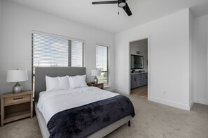 Apartment, 2 Bedrooms, 2 Bathrooms | Individually decorated, individually furnished, iron/ironing board - Landing Apartments Denton (Denton)