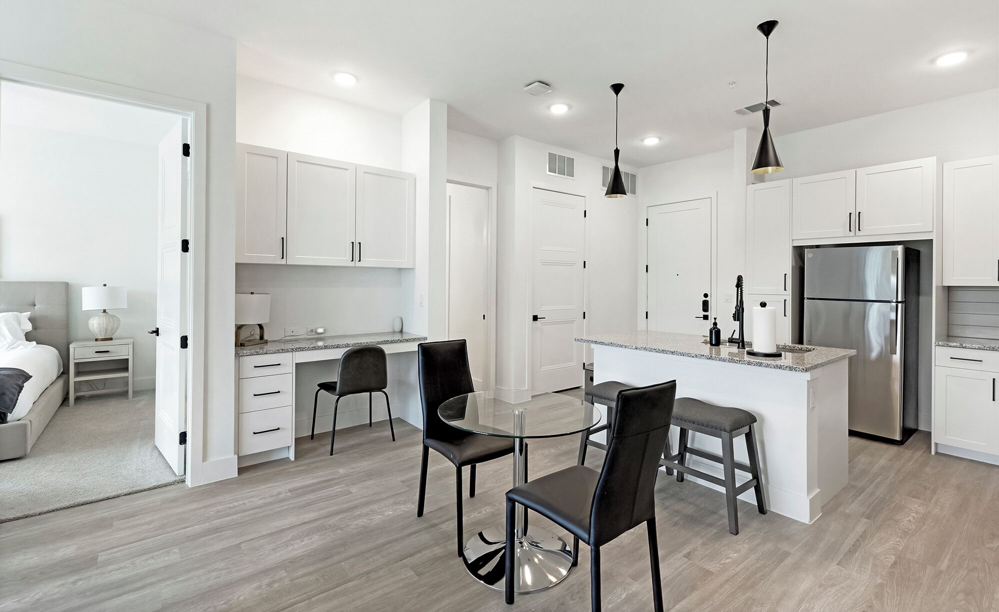 Căn hộ, 2 phòng ngủ (QueenBed) | Bếp riêng | Tủ lạnh, lò vi sóng, lò nướng, bếp nấu 