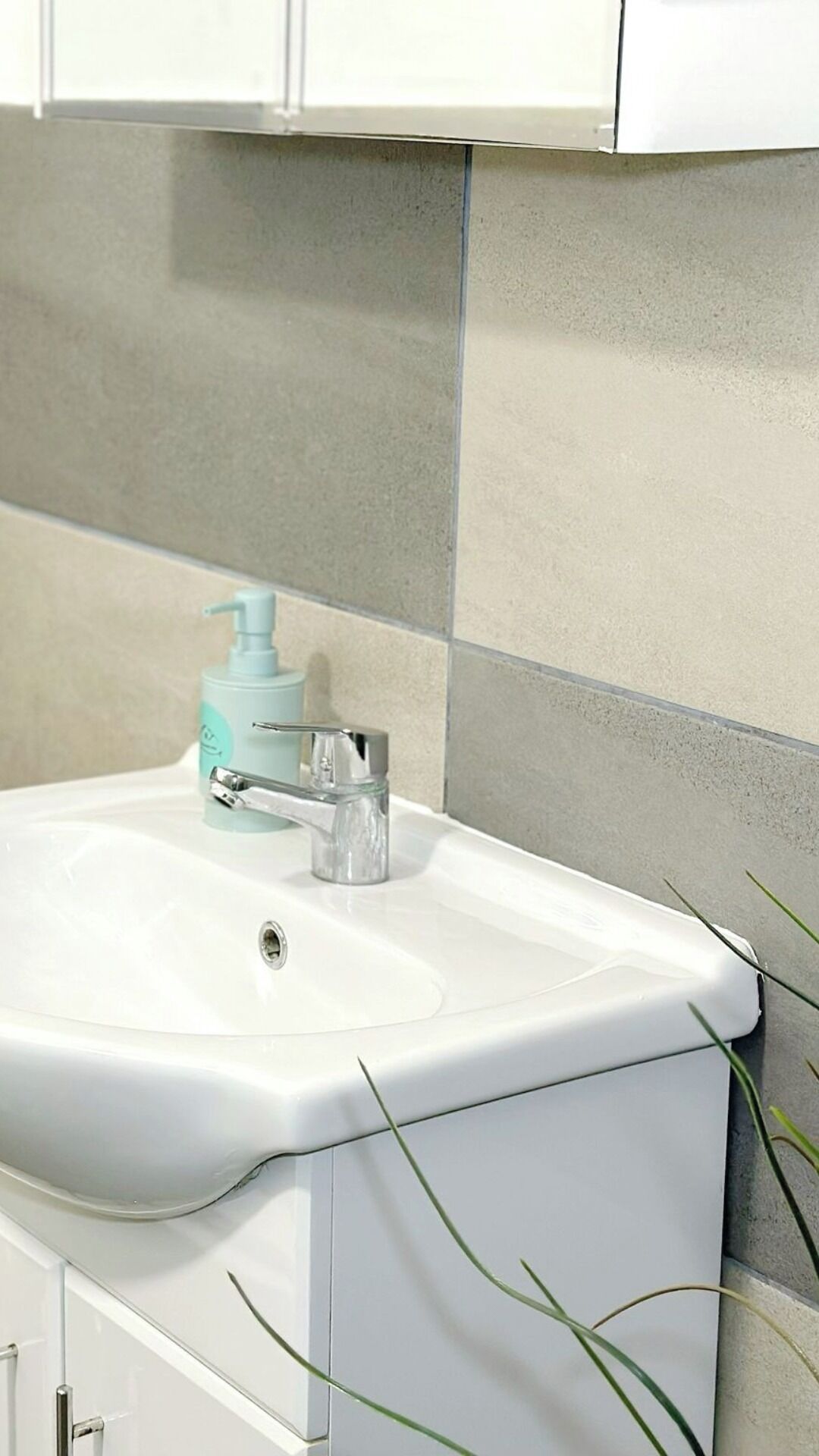 Deluxe Single Room | Free WiFi, bed sheets