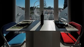 Economy Condo, Partial Sea View | In-room dining