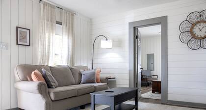 Hot Tub and Fire Pit near Mammoth Cave National Park- Pet Friendly