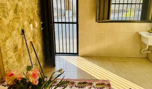 Flat térreo 2 quartos na Praia de Itapuã