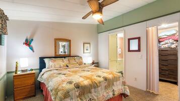 3 bedrooms, in-room safe, iron/ironing board, WiFi