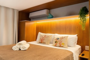 1 bedroom, iron/ironing board, internet, bed sheets - Beachfront with private pool (Ipojuca)
