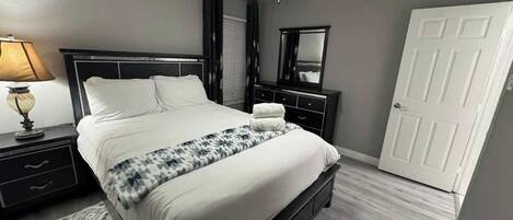 3 habitaciones, tabla de planchar con plancha y wifi gratis