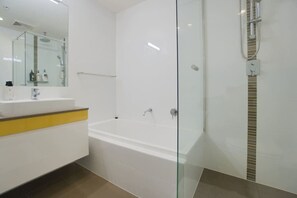 Shower, hair dryer - Amyra Residences on Rowlands Place - Unit 806 (Adelaide)