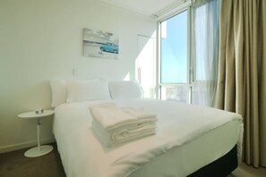 Iron/ironing board, WiFi, bed sheets