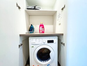 Interior - Amyra Residences on Rowlands Place - Unit 1606 (Adelaide)