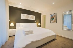 2 chambres, fer et planche Ă repasser, Wi-Fi, draps fournis