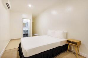 Blackout curtains, iron/ironing board - Citi Serviced Apartments - Gaba Place (Port Moresby)