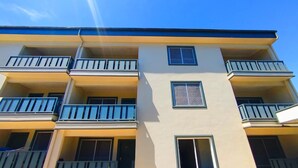 A multi-story building with balconies and windows. - Citi Serviced Apartments - Gaba Place (Port Moresby)