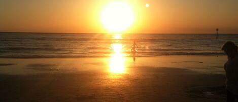 Sun loungers, beach towels