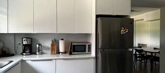 Charming 2-Bedroom Suite in Scenic Port Moody – Nature & Transit Nearby