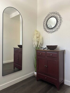 Interior - The Azure Charm — Amazing 3BR 2BA Home by the Pearl District & Fort Sam Houston (San Antonio)