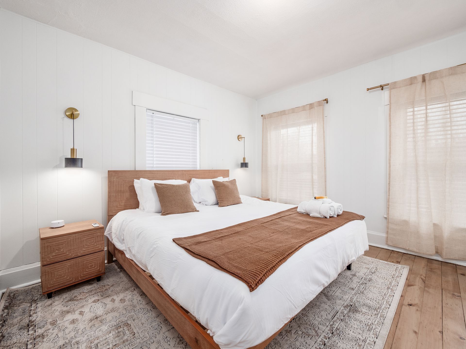 2 bedrooms, iron/ironing board, free WiFi, bed sheets