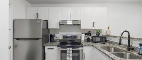Microwave, oven, stovetop, dishwasher