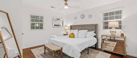 Strygejern/strygebræt, Wi-Fi, sengetøj