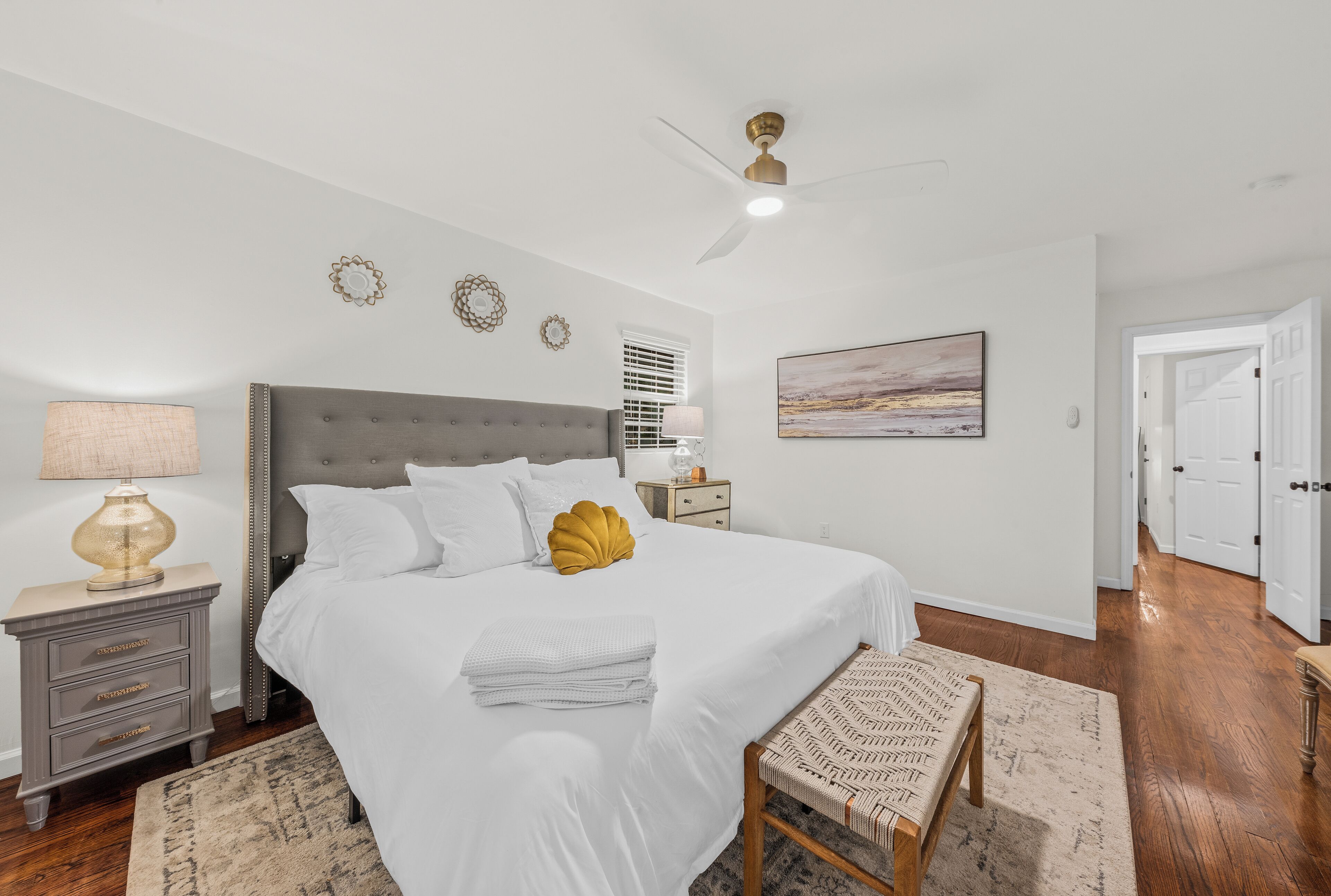 Ferros/tábuas de passar roupa, Wi-Fi, roupa de cama