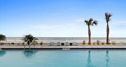Oceanfront Oasis Daytona Beach 1BR/1BA - Road View - 243