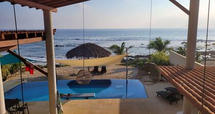 NEW 2-bedroom-Villa Cielito Lindo - Beach front infinity pool