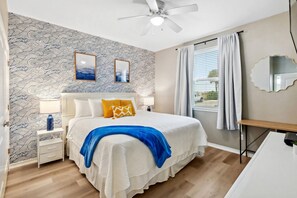 5 Schlafzimmer, Schreibtisch, Bügeleisen/Bügelbrett, kostenloses WLAN