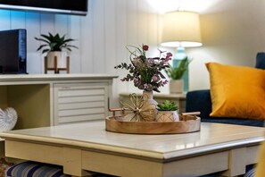 TV - Heated Pool, 5 Bedroom, Pet-Friendly, King Bed,Near White Cap Beach,  Patio,  Grill (Corpus Christi)