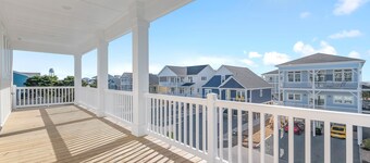 "Sea Ya at Holden" BRAND NEW 4 Bedroom, 4.5 Bath Home w/ PRIVATE POOL and Elevator!