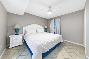 1 habitación, escritorio, tabla de planchar con plancha y wifi gratis 