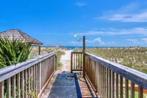 Property grounds - Seacrest 803 - Coastal Charm | 1BR w/ Gulf & Lagoon Views + Pool Beach Front (Gulf Shores)