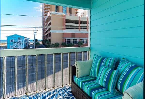 Luokittelematon kuva, 1 kautta 23, painike