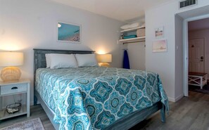 1 chambre, fer et planche à repasser, accès au Wi-Fi (inclus)