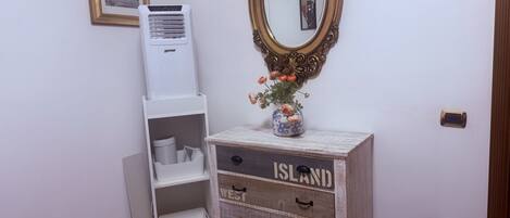 3 間睡房、熨斗/熨衫板、床單