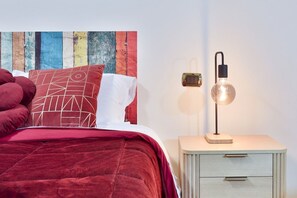 3 bedrooms, iron/ironing board, bed sheets