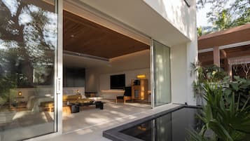 Luxury Double Room | Blackout drapes, free WiFi