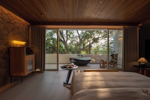 Habitación Signature doble | Baño | Secador de pelo, zapatillas, toallas y jabón