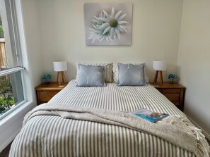 5 bedrooms, desk, iron/ironing board, free WiFi