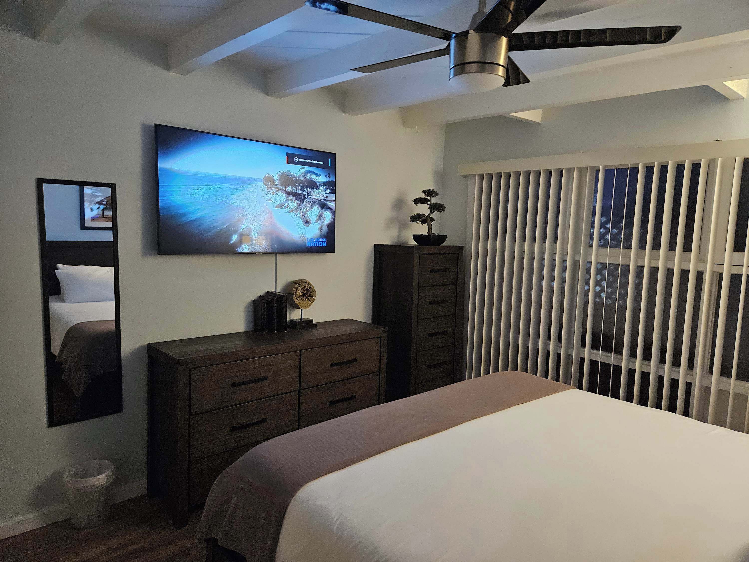 1 chambre, fer et planche à repasser, Wi-Fi, draps fournis