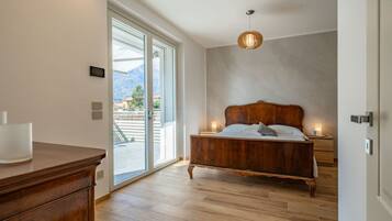 3 chambres, coffres-forts dans les chambres, fer et planche Ă repasser