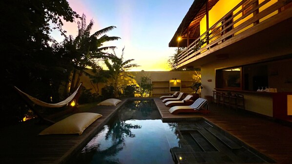 Outdoor pool - Deluxe Villa Luz Do Mar, rooftop Jacuzzi, sea view, in the heart of Jeri (Jijoca de Jericoacoara)