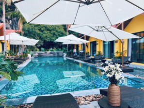 Piscine extérieure