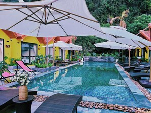 Bangalô superluxo, banheiro privativo | Quartos à prova de som, Wi-Fi de cortesia