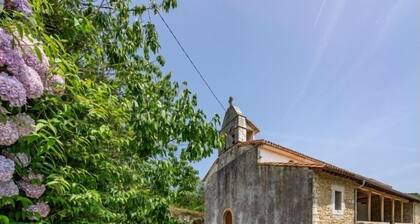 VV Honorato 1 - country house in Santa Eulalia (Llanes) | 4 guests